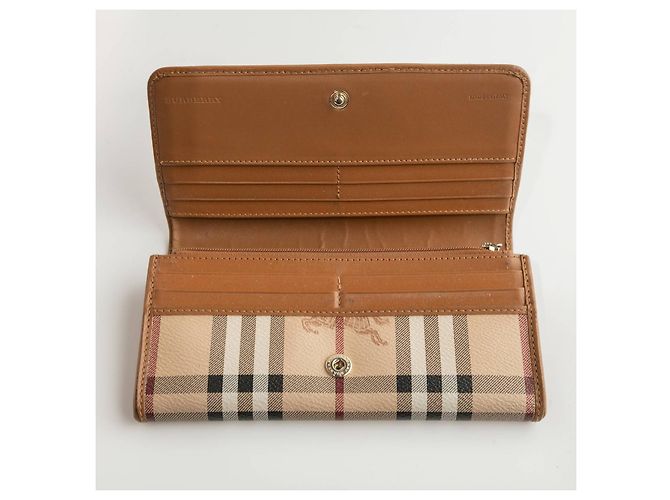 billetera burberry - vista 4