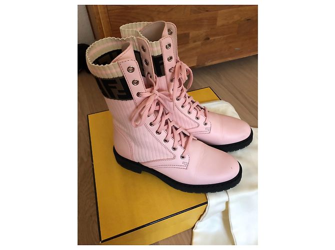 Fendi Stiefeletten Rosa Leder und Canvas Pink - Ansicht 10