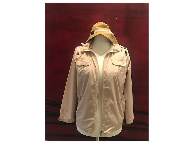 Giacca con cappuccio Chanel in nylon beige e nera Nero - vista 14