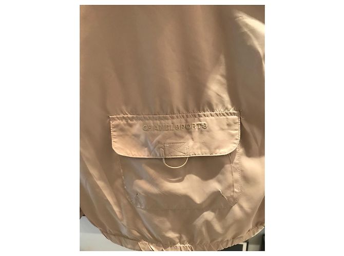 Giacca con cappuccio Chanel in nylon beige e nera Nero - vista 4