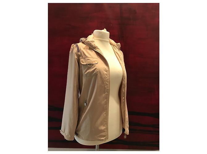 Giacca con cappuccio Chanel in nylon beige e nera Nero - vista 8