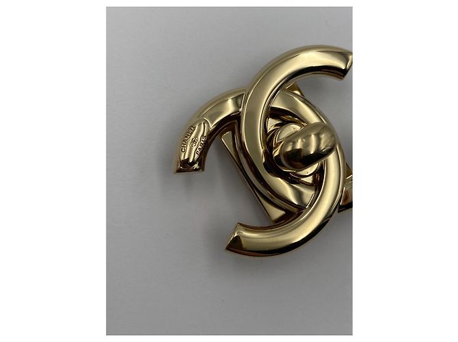 CHANEL CC Drehverschluss in hellem Hellgold Golden - Ansicht 7