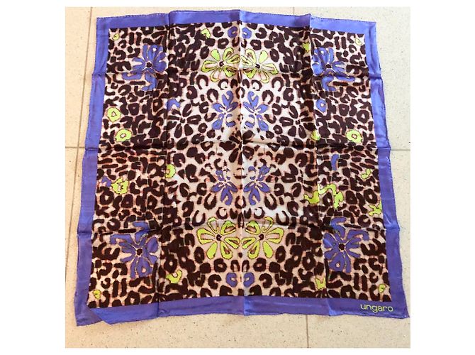 Sciarpa di seta Emanuel Ungaro Viola Multicolore 85x85 Porpora - vista 3