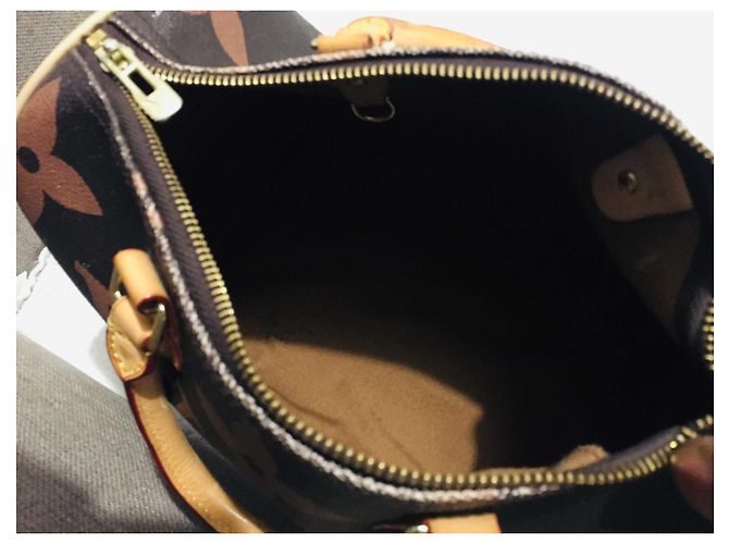 Louis Vuitton Speedy 30 Monogramma gigante Marrone Beige - vista 3
