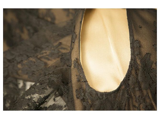 Azzaro Schwarzes, ärmelloses, knielanges Cocktail-Abendkleid mit Blumenspitze Gr 38 - Ansicht 5