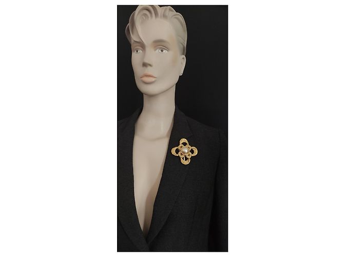 Spilla Yves Saint Laurent Cabochon Bianco Metallo Dorato D'oro - vista 6