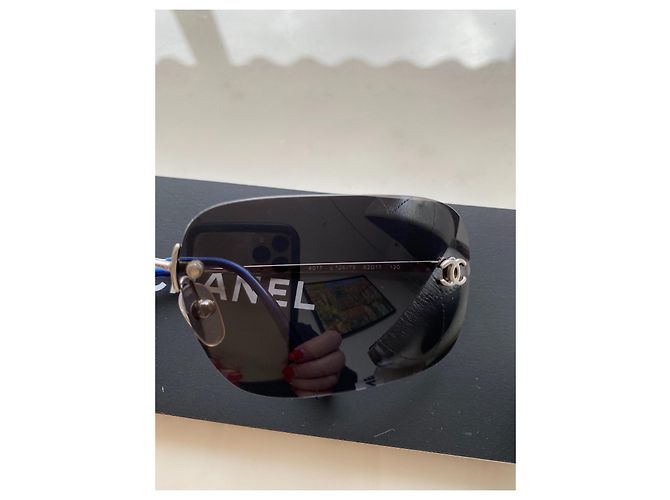 Nuevas gafas de sol antiguas de Chanel Azul - vista 3
