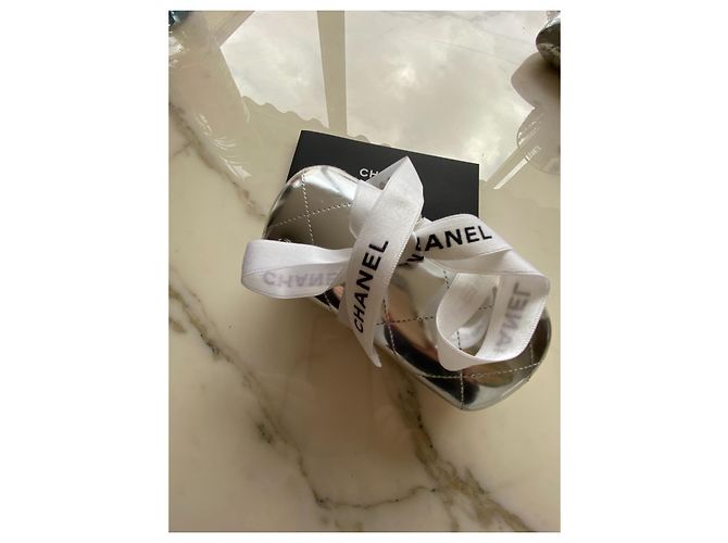 Nuevas gafas de sol antiguas de Chanel Azul - vista 4