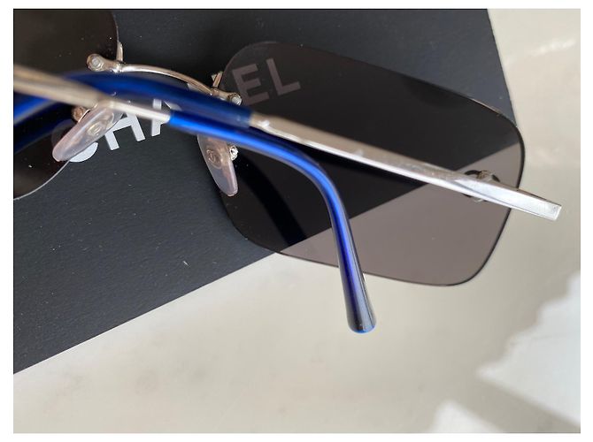Nuevas gafas de sol antiguas de Chanel Azul - vista 5
