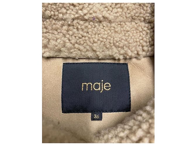 Maje Gombery Lammfelljacke aus beigem Wildleder - Ansicht 8