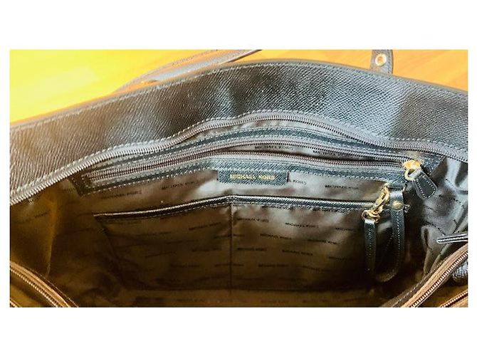 Michael Kors Borsa a mano grande nera Jet Set Nero - vista 3