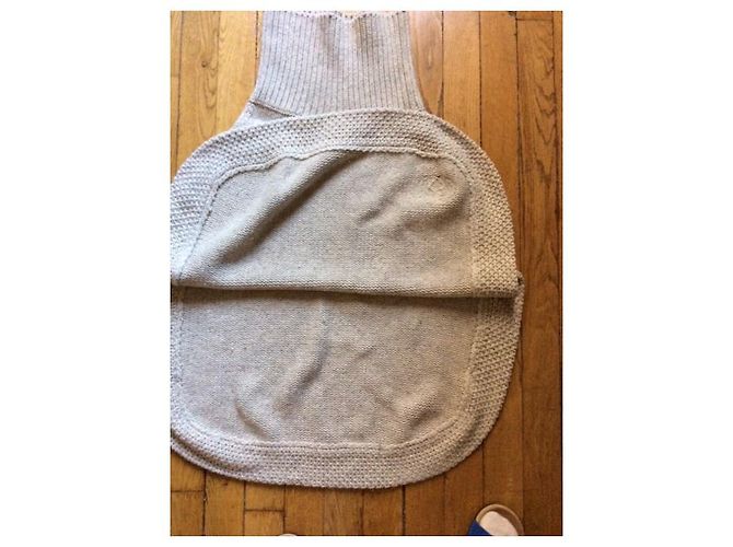 Gucci Beigefarbener Poncho aus Kamelwolle - Ansicht 2