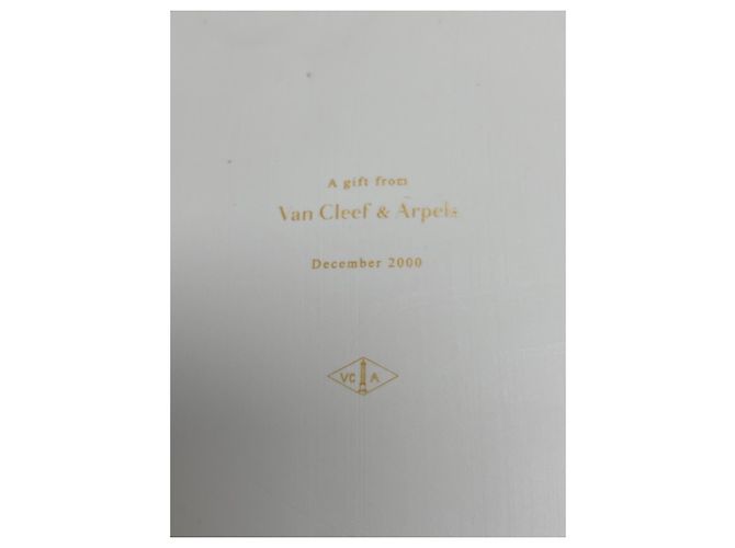 Vide poche Van Cleef & Arpels en porcelaine motif papillon vert - vue 11