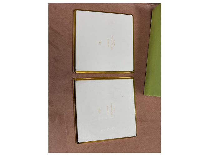 Vide poche Van Cleef & Arpels en porcelaine motif papillon vert - vue 3
