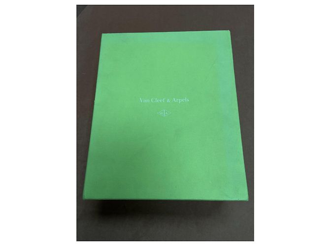 Vide poche Van Cleef & Arpels en porcelaine motif papillon vert - vue 4