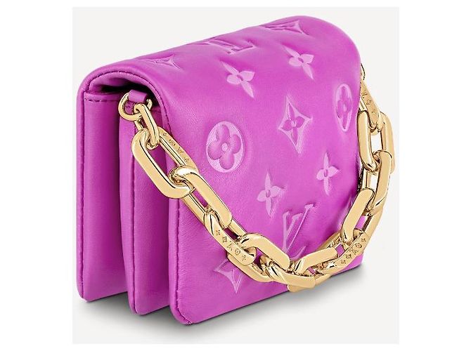 Louis Vuitton Marsupio LV Coussin nuovo Fuschia - view 3