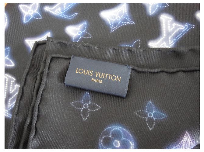 Louis Vuitton Flight Mode Bandana - CAPSULE-Kollektion Blau - Ansicht 3