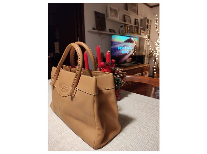 Borsa Tod's Run Beige in pelliccia - vista 2