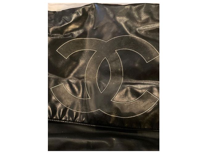Borsa a tracolla Chanel nera in poliuretano Nero - vista 2