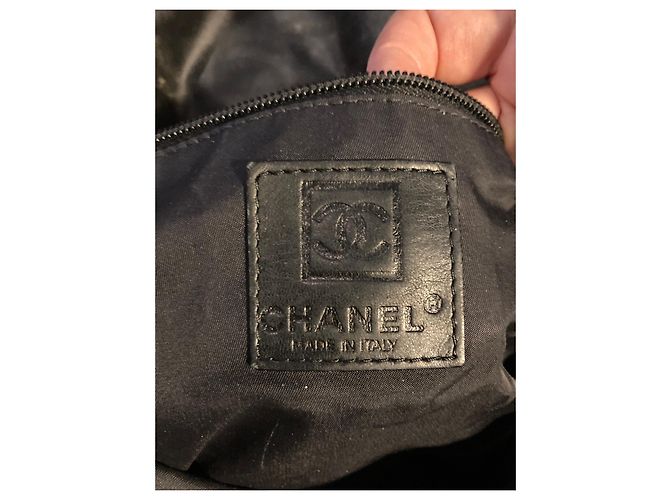 Borsa a tracolla Chanel nera in poliuretano Nero - vista 7
