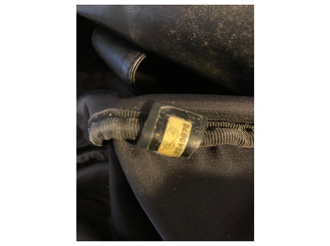 Borsa a tracolla Chanel nera in poliuretano Nero - vista 8