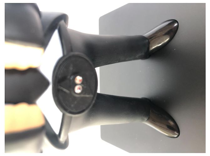 Poupée Karl Lagerfeld Tokidoki Noire - vue 6