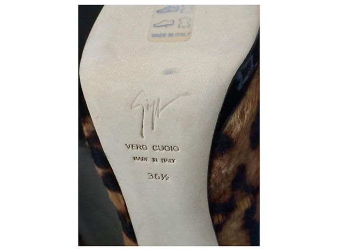 Giuseppe Zanotti Neu im Karton, Peep Toe Pumps Braun Schwarz Karamell - Ansicht 5