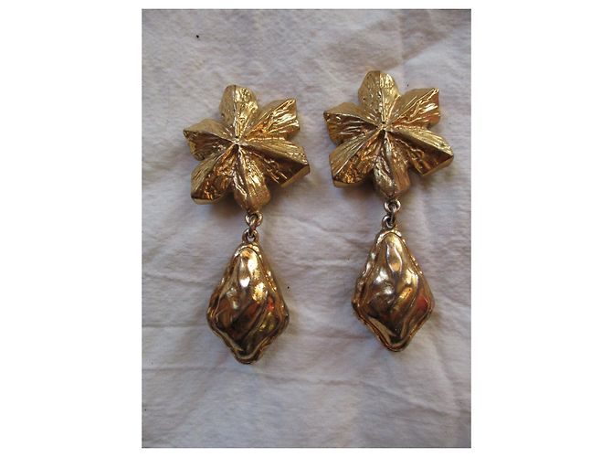 Yves Saint Laurent clip dorate, barocco. D'oro - vista 5