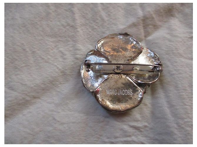 Marc Jacobs Broche fleur cristaux Swarovski. Bleu - vue 2