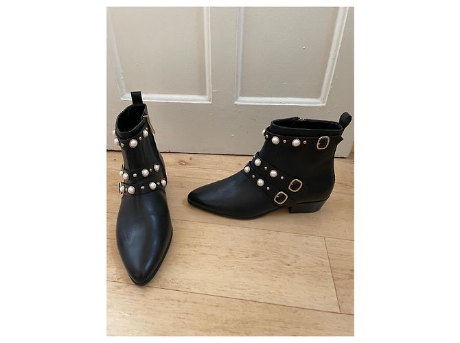 Botas de salto Claudie Pierlot em couro preto com pérolas - vista 2