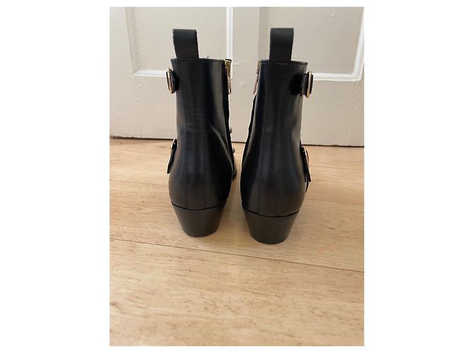 Botas de salto Claudie Pierlot em couro preto com pérolas - vista 5