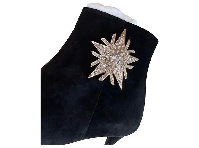 ROGER VIVIER Botines de nubuck adornados Negro - vista 5