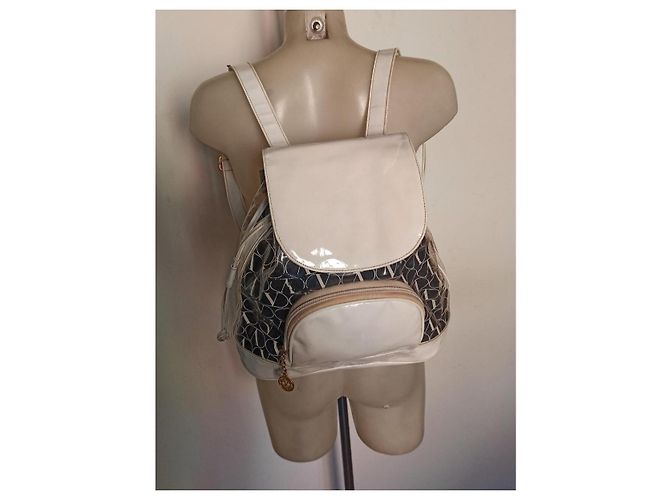 Valentino Garavani borsa zaino bianco - vista 9