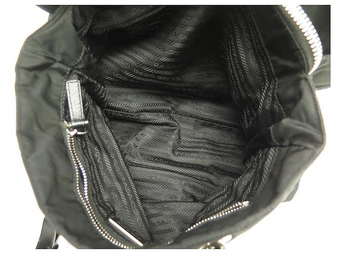 BOLSA DE MÃO PRADA EM LONA DE NYLON ACOLCHOADO PRETO - vista 8