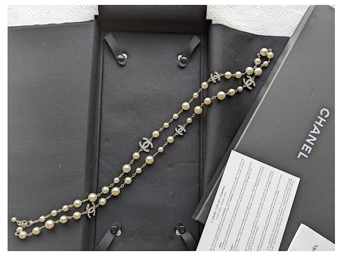 Chanel CC A20Collana lunga V Logo Classic perla e cristallo Argento - vista 13