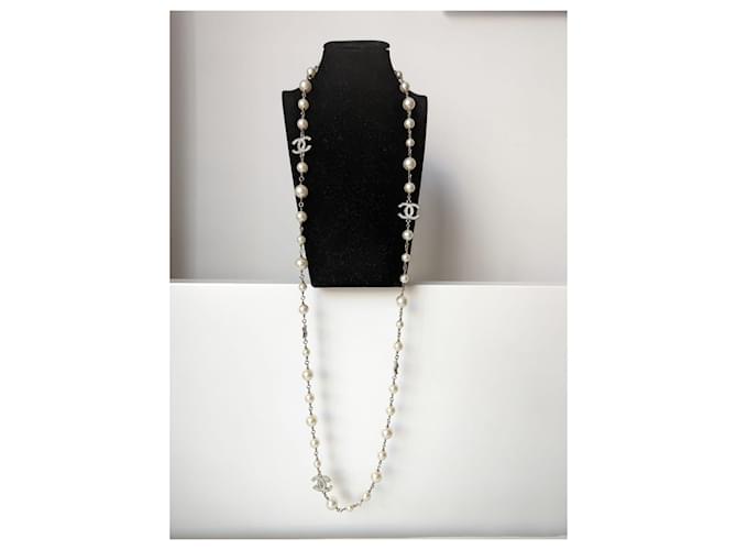 Chanel CC A20Collana lunga V Logo Classic perla e cristallo Argento - vista 18