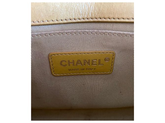 Boy Chanel Niño Dorado - vista 16