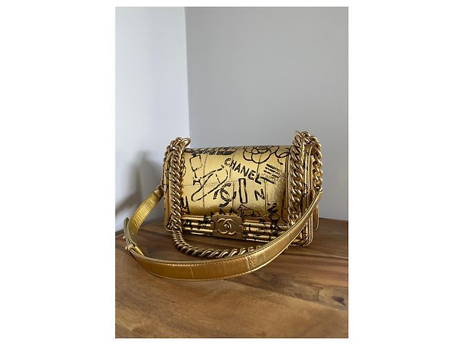 Boy Chanel Niño Dorado - vista 7