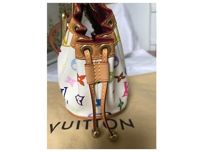 Borsa a mano Louis Vuitton Theda in pelle bianca Bianco - vista 4