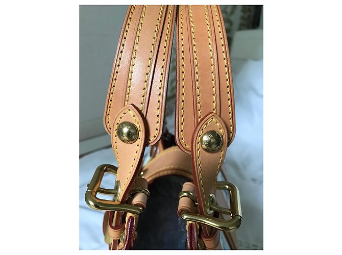 Borsa a mano Louis Vuitton Theda in pelle bianca Bianco - vista 9