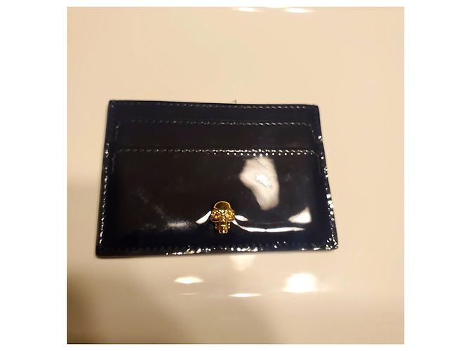 Alexander McQueen Tarjetero de piel charolada negra con calavera dorada Negro Gold hardware - vista 5