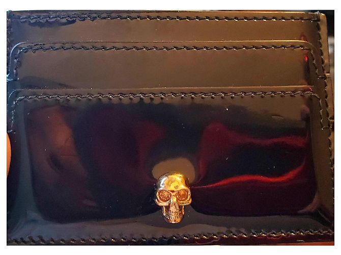 Alexander McQueen Tarjetero de piel charolada negra con calavera dorada Negro Gold hardware - vista 8
