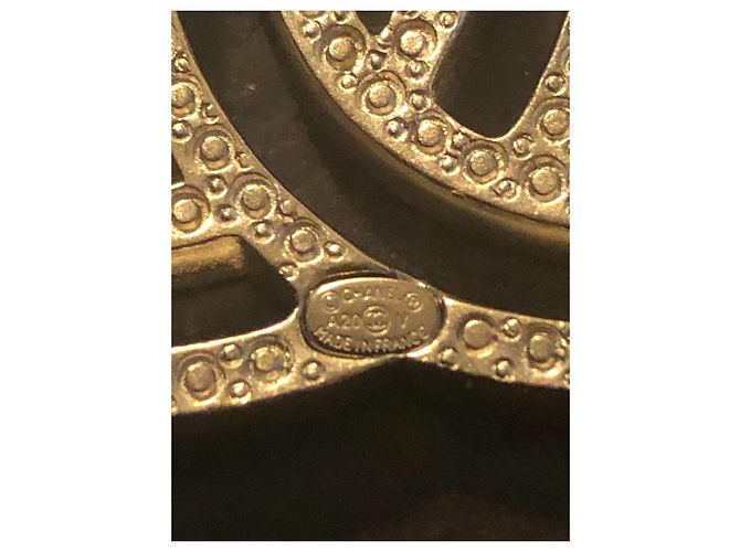 Chanel CC Gold hardware - vista 4