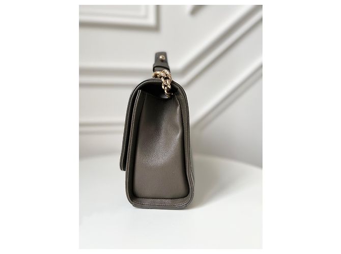 Mademoiselle Chanel Handtasche aus Leder olivgrün - Ansicht 2
