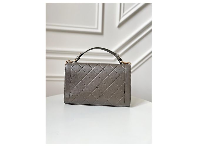 Mademoiselle Chanel Handtasche aus Leder olivgrün - Ansicht 3