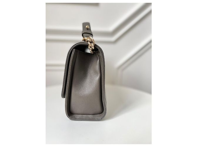 Mademoiselle Chanel Handtasche aus Leder olivgrün - Ansicht 7