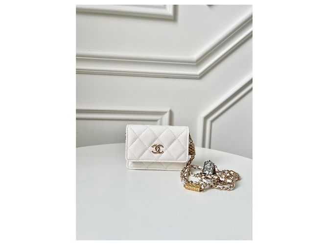 Wallet On Chain Tarjetero con cadena Chanel blanco de piel - vista 6