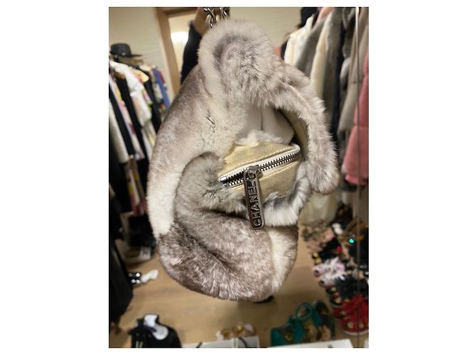 Borsa Chanel in pelliccia di chinchilla grigio scuro Grigio antracite - vista 17