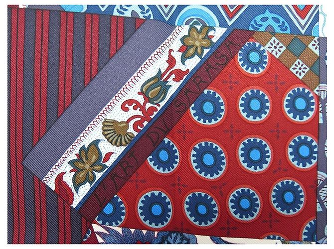 Hermès NUOVO SCIARPA HERMES L'ART DU SARASA IN SETA ROSSA SCIARPA IN SETA ALINE HONORE NUOVO Rosso - vista 3