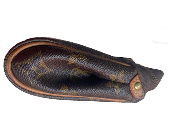 Louis Vuitton Monogramma di Eva Marrone scuro - vista 5